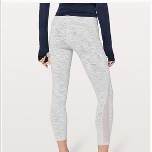 Lululemon! NWOT Train times 7/8 size 2